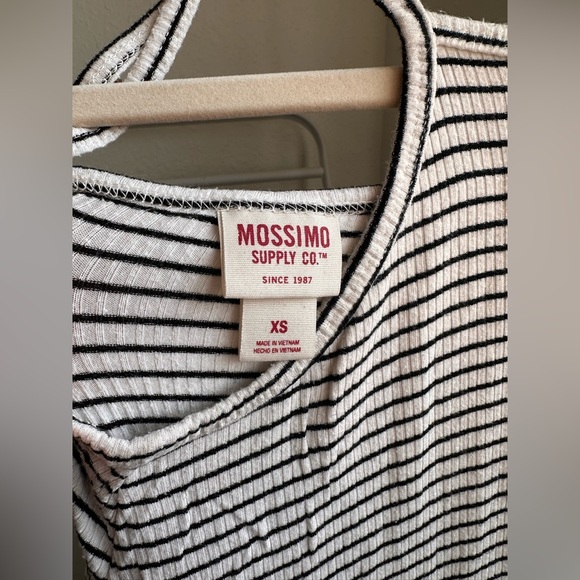 Women’s XS Mossimo Dress - Picture 3 of 3